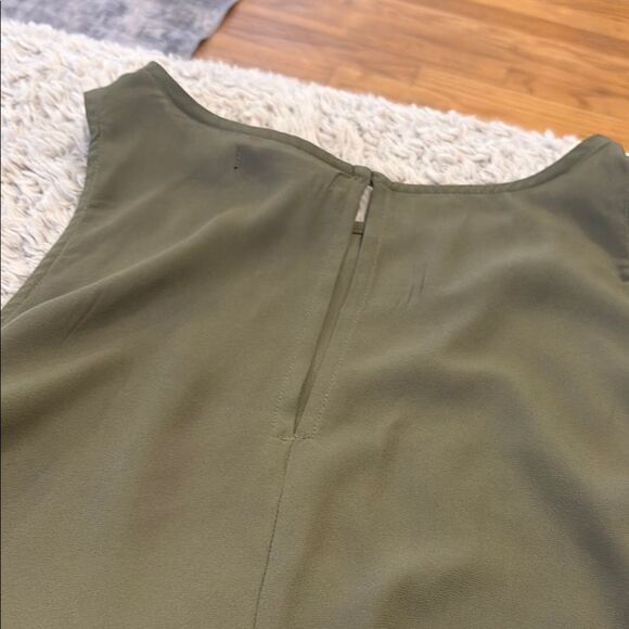 Trendy Olive Green Tank Top - Picture 4 of 6